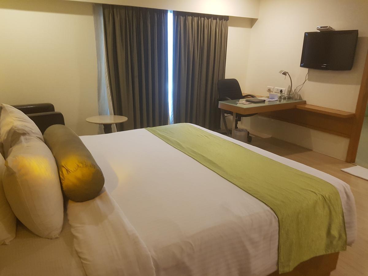 Peerless Hotel Haidarábád Kültér fotó